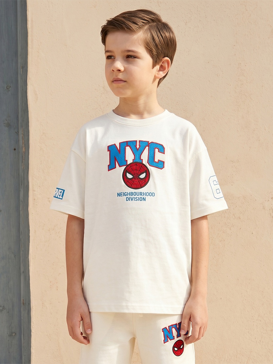 Crew Neck Short Sleeves T-Shirt and Shorts Set with Spider-Man Embroidery