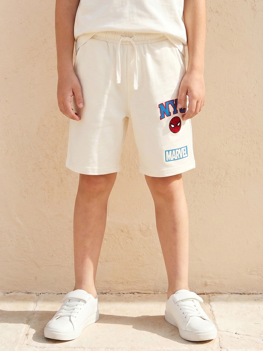 Crew Neck Short Sleeves T-Shirt and Shorts Set with Spider-Man Embroidery