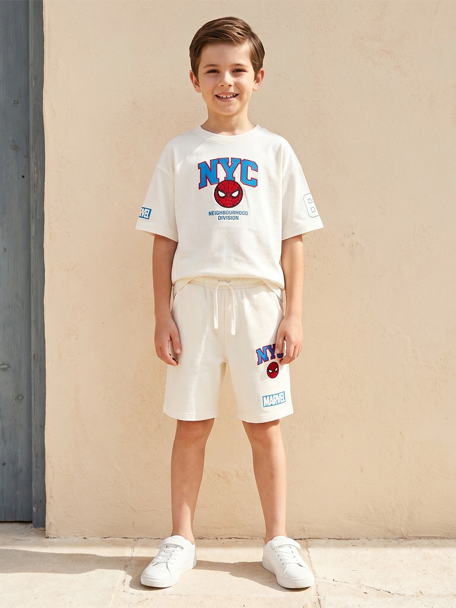 Crew Neck Short Sleeves T-Shirt and Shorts Set with Spider-Man Embroidery