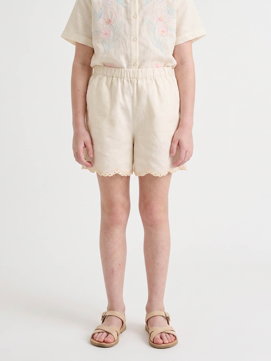 Collared Short Sleeves Shirt and Shorts Set with Floral Embroidery