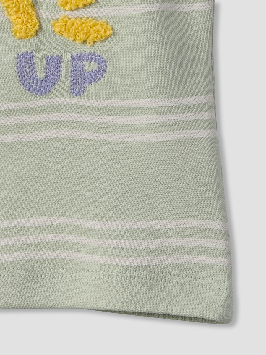 Crew Neck Short Sleeves T-Shirt and Shorts Set with Sun Applique