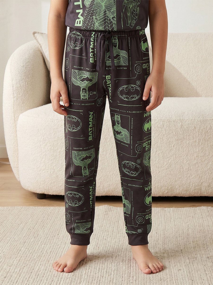 Cotton Crew Neck Short Sleeves Pyjama Set with Batman Print
