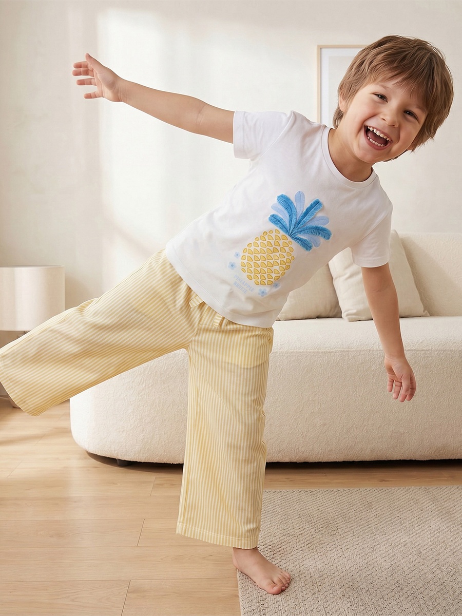 Cotton Crew Neck Short Sleeves Pyjama Set with Pineapple Print