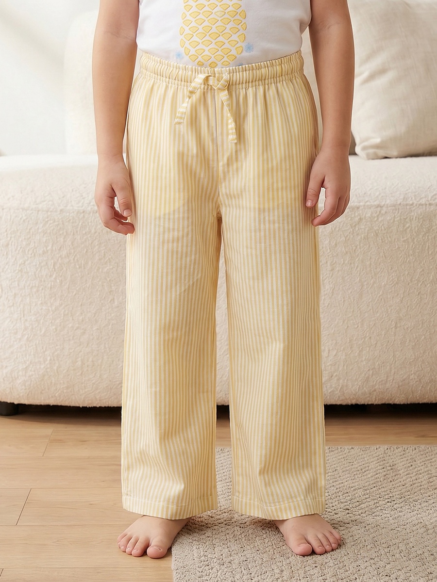 Cotton Crew Neck Short Sleeves Pyjama Set with Pineapple Print