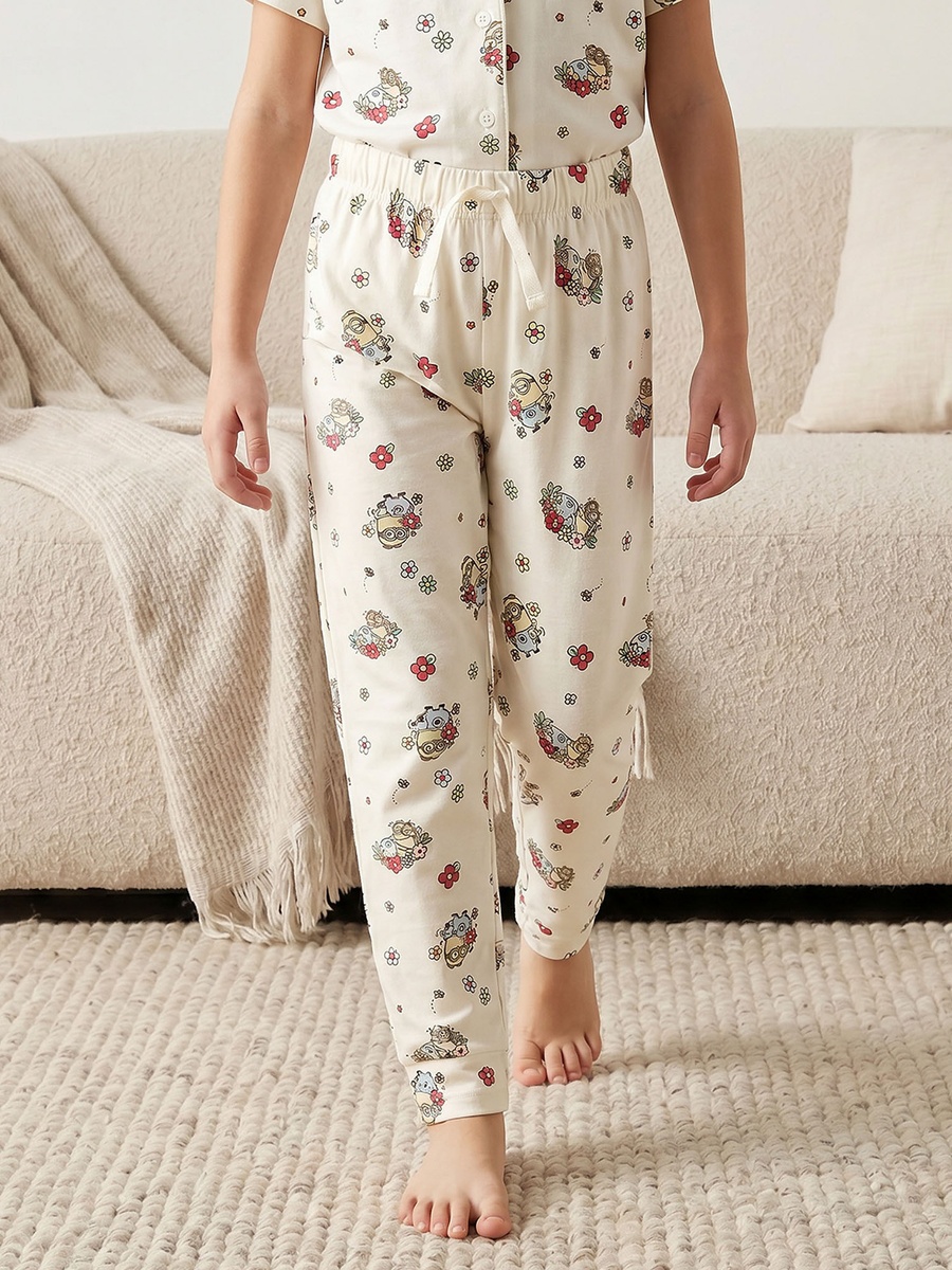 Cotton Collared Short Sleeves Pyjama Set with Minions Print