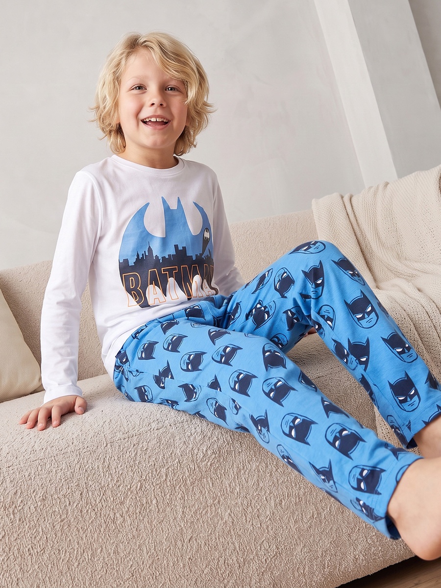 Cotton Crew Neck Long Sleeves Pyjama Set with Batman Print