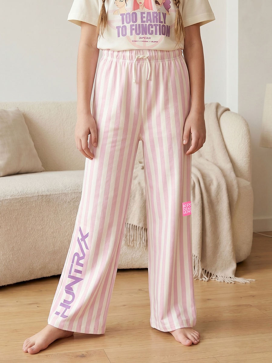 Cotton Crew Neck Short Sleeves Pyjama Set with KPop Demon Hunters Print