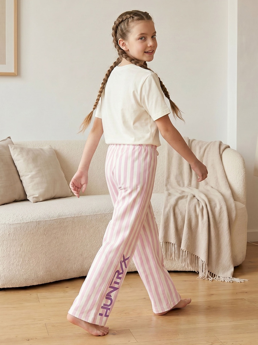 Cotton Crew Neck Short Sleeves Pyjama Set with KPop Demon Hunters Print