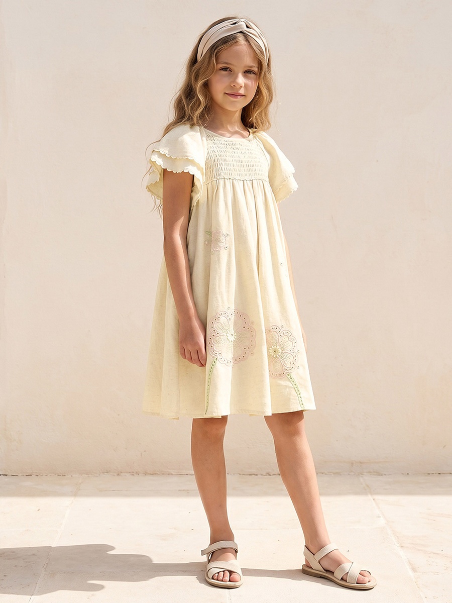 Round Neck Short Sleeves Knee Length Dress with Floral Embroidery