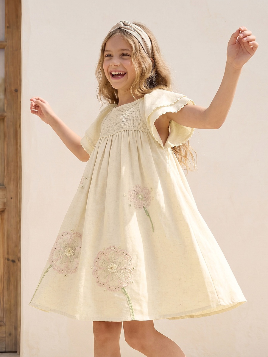 Round Neck Short Sleeves Knee Length Dress with Floral Embroidery