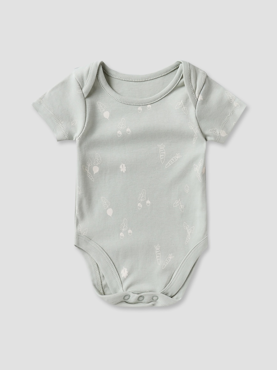 Set of 5 Clothing Gift Set with Carrot Print