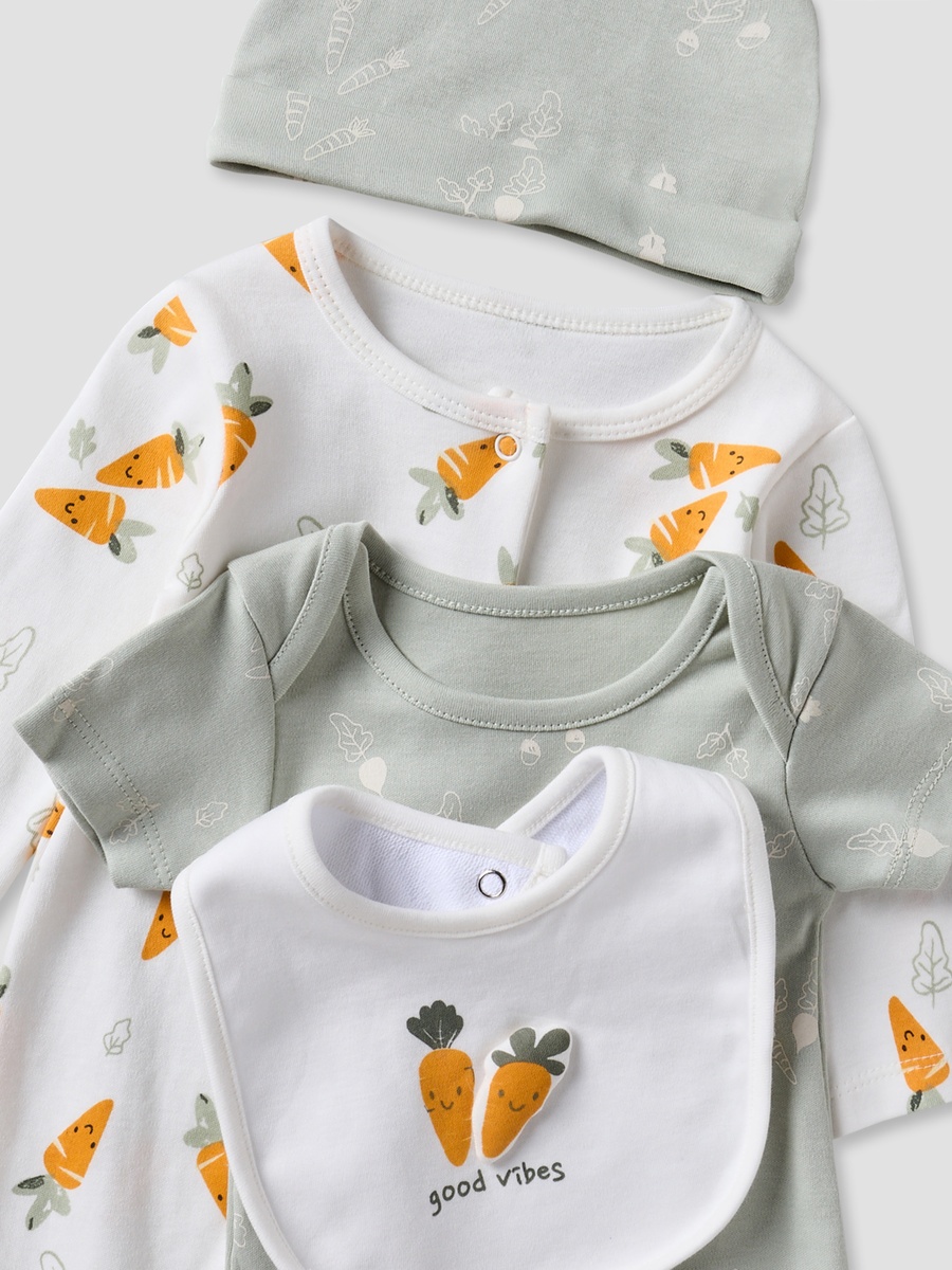 Set of 5 Clothing Gift Set with Carrot Print
