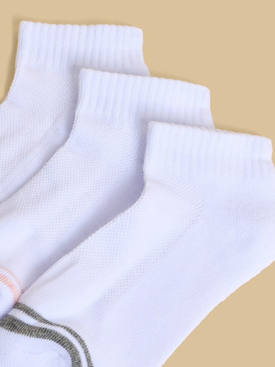 Pack of 3 - Textured Ankle Length Sports Socks