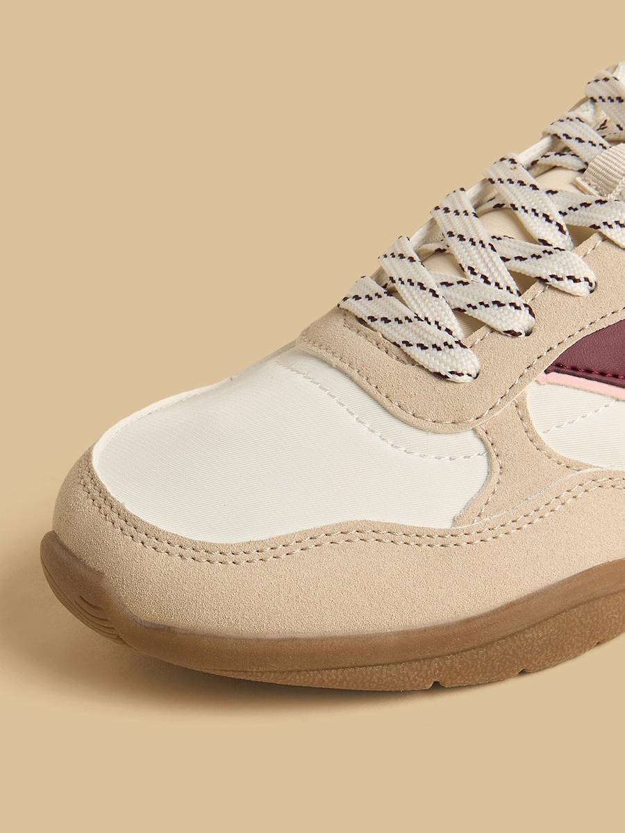 Panelled Lace-Up Sports Shoes