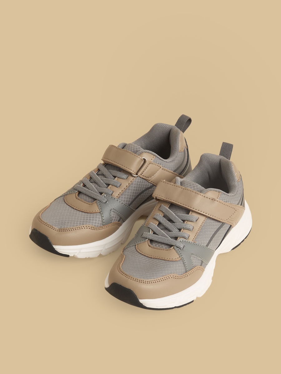 Panelled Sports Shoes with Hook and Loop Closure