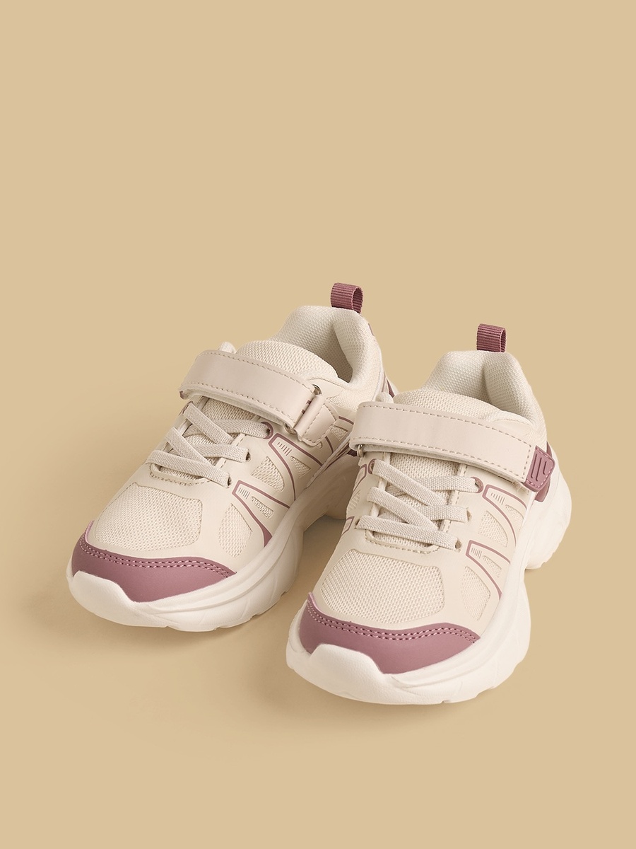 Panelled Sports Shoes with Hook and Loop Closure