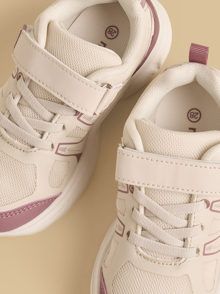 Panelled Sports Shoes with Hook and Loop Closure