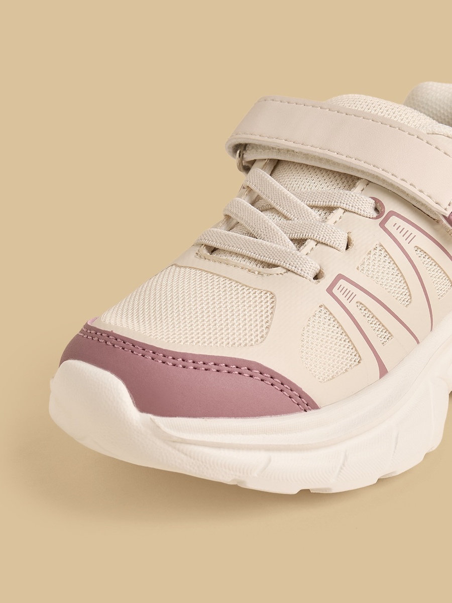 Panelled Sports Shoes with Hook and Loop Closure