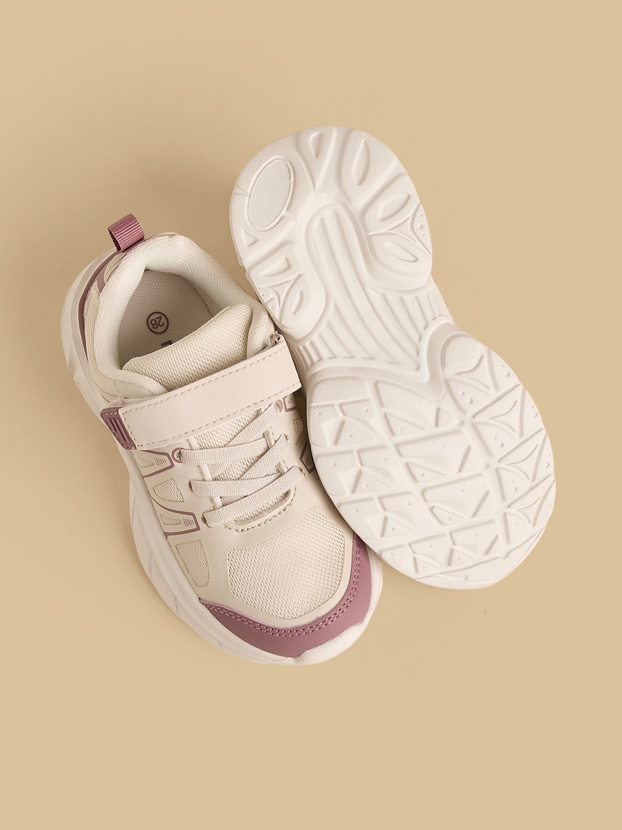 Panelled Sports Shoes with Hook and Loop Closure