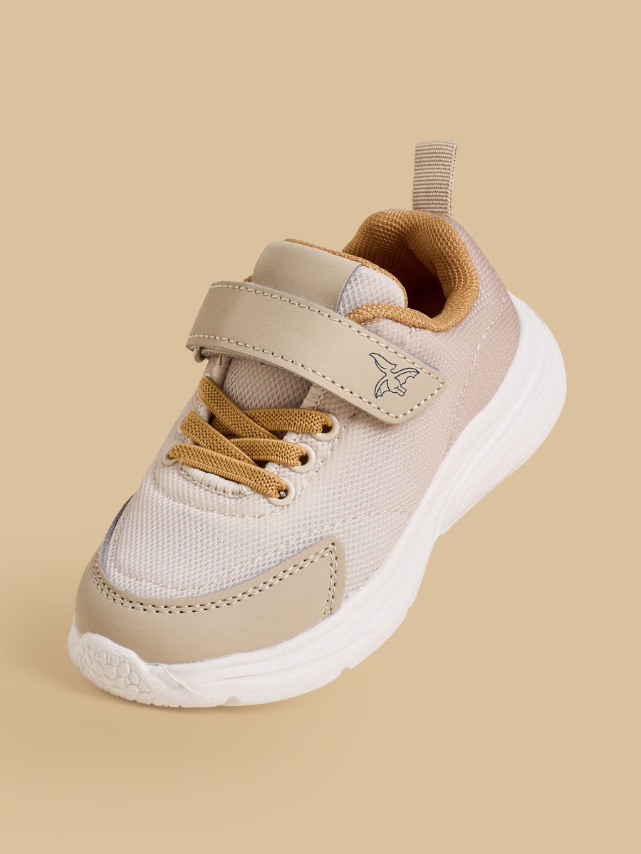 Panelled Sports Shoes with Hook and Loop Closure