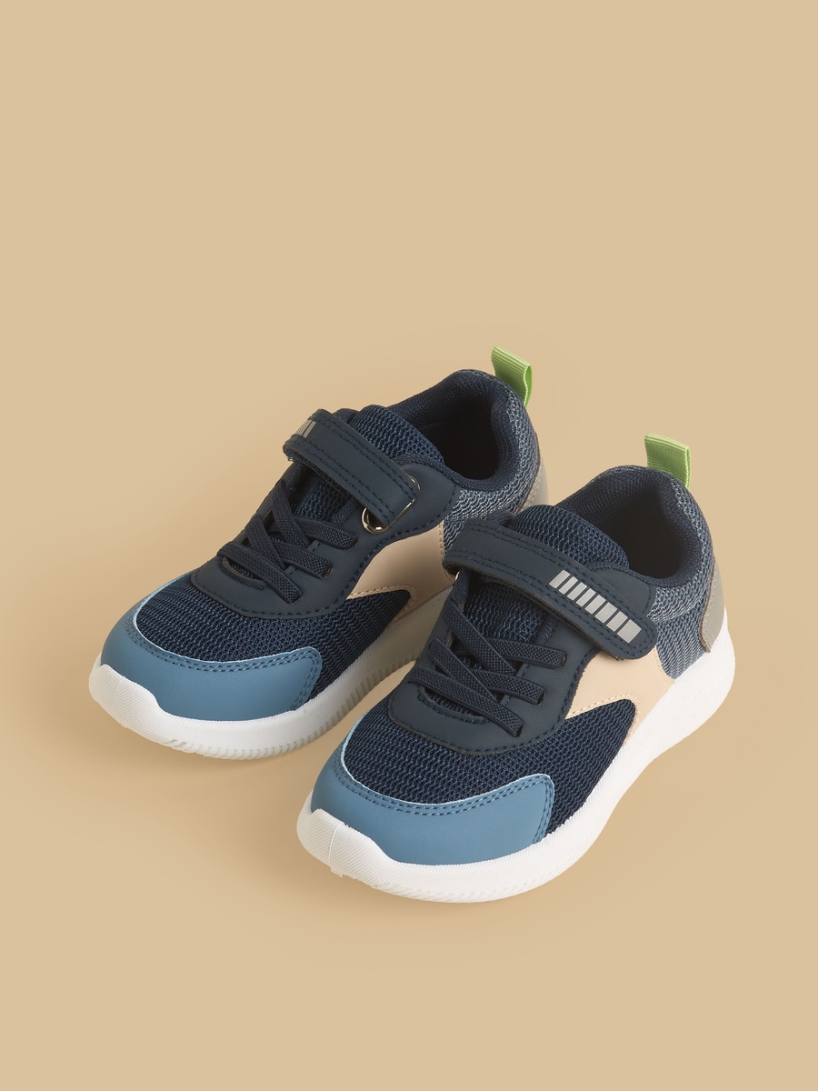 Panelled Sports Shoes with Hook and Loop Closure