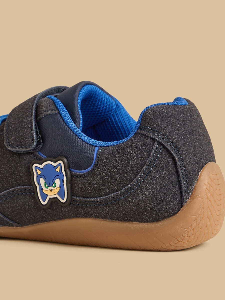 Sonic the Hedgehog Applique Sports Shoes with Hook and Loop Closure