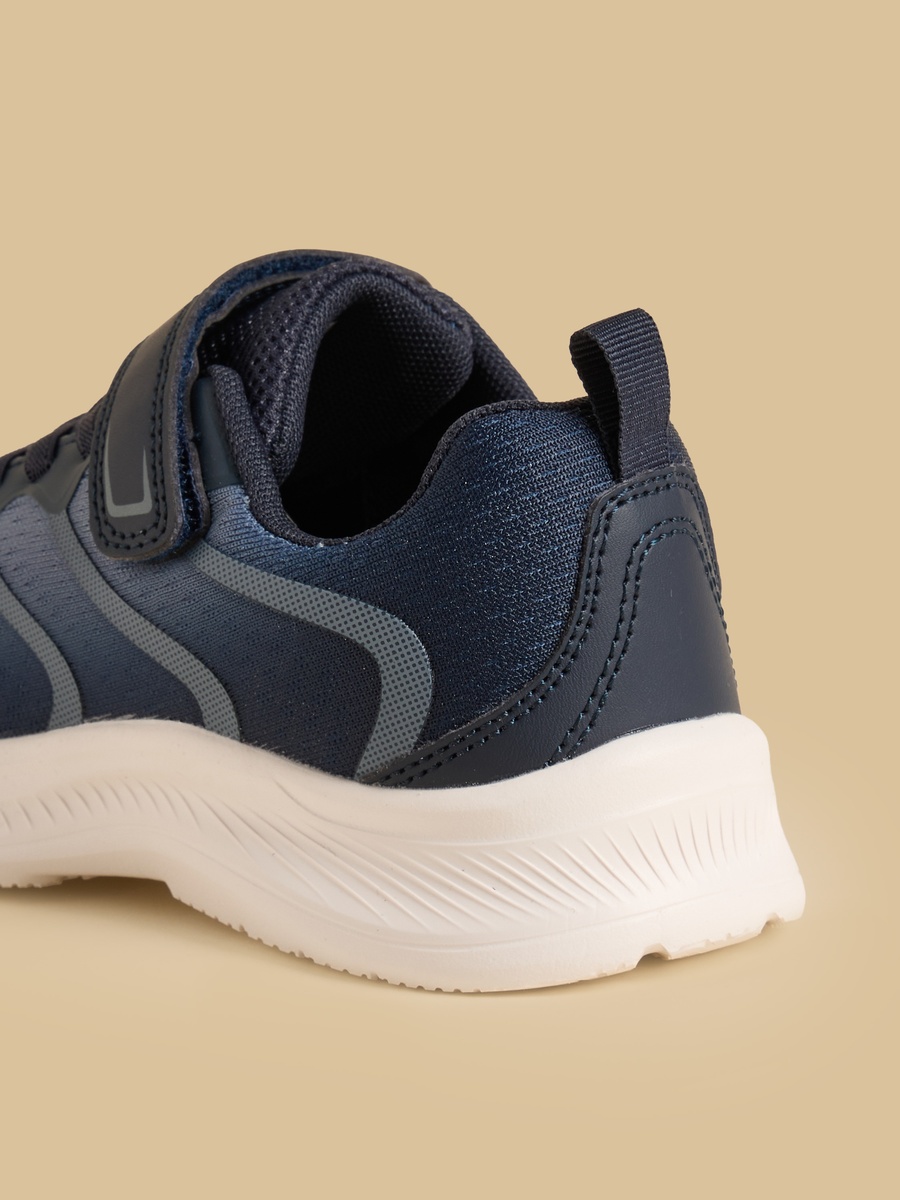Ombre Sports Shoes with Hook and Loop Closure