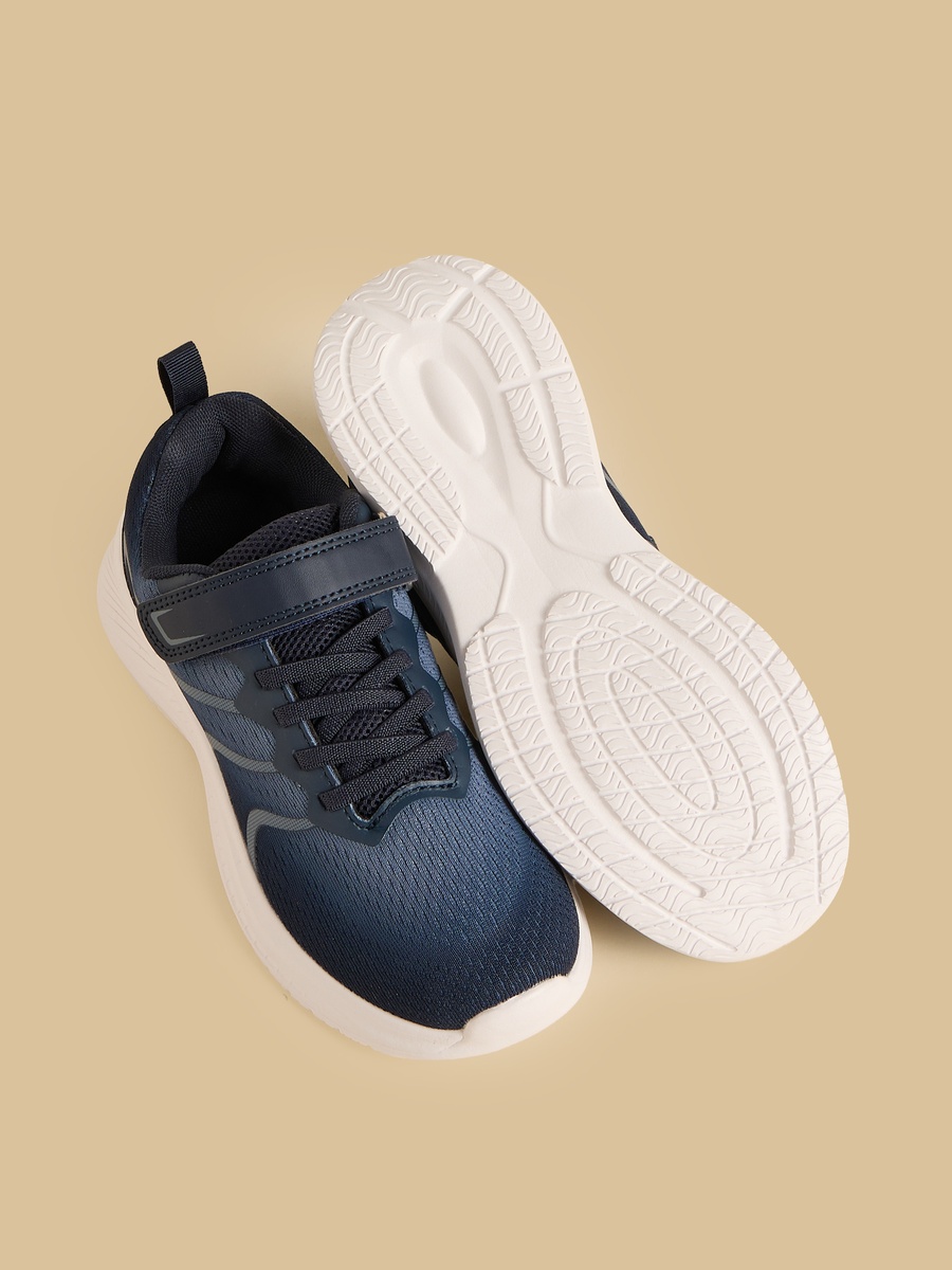 Ombre Sports Shoes with Hook and Loop Closure
