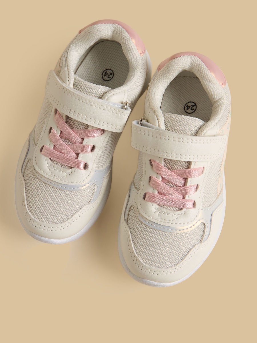 Textured Sports Shoes with Hook and Loop Closure