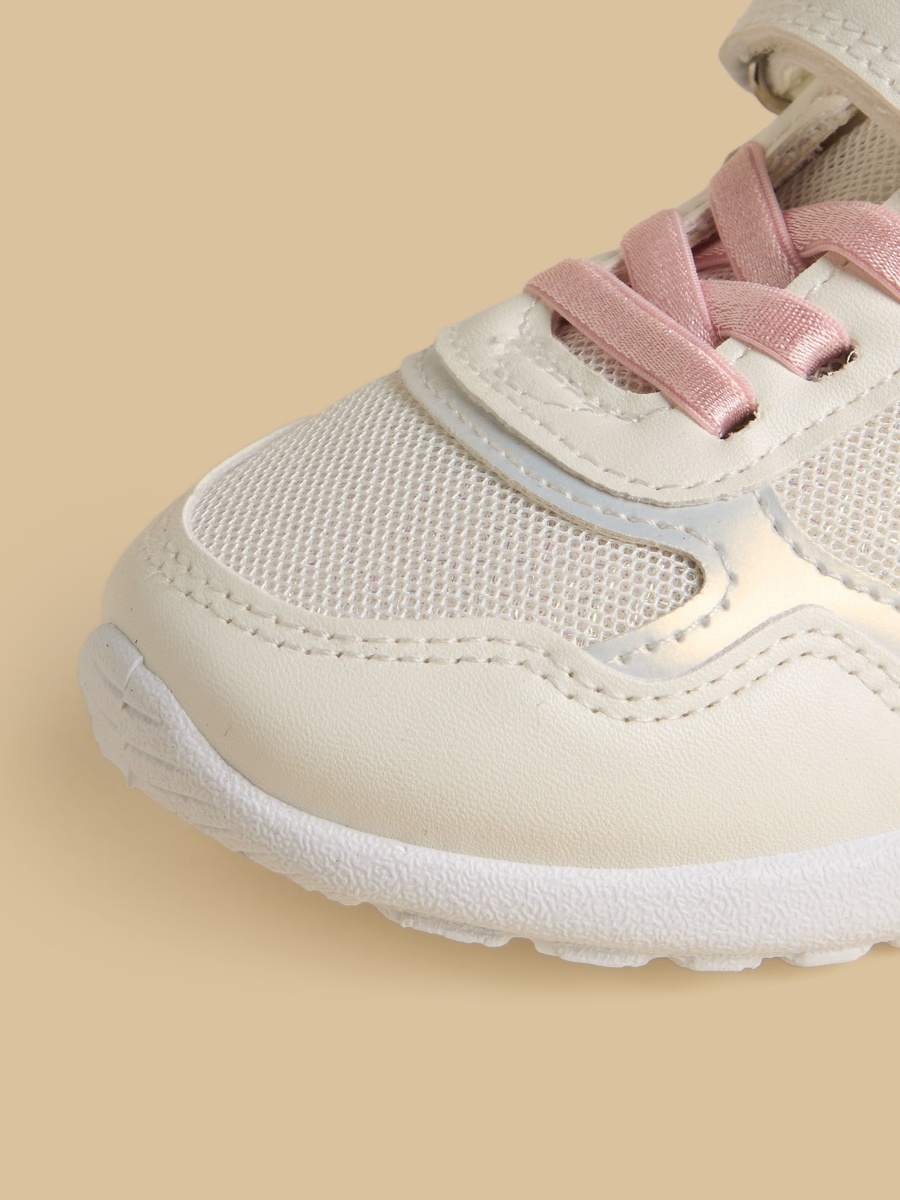 Textured Sports Shoes with Hook and Loop Closure