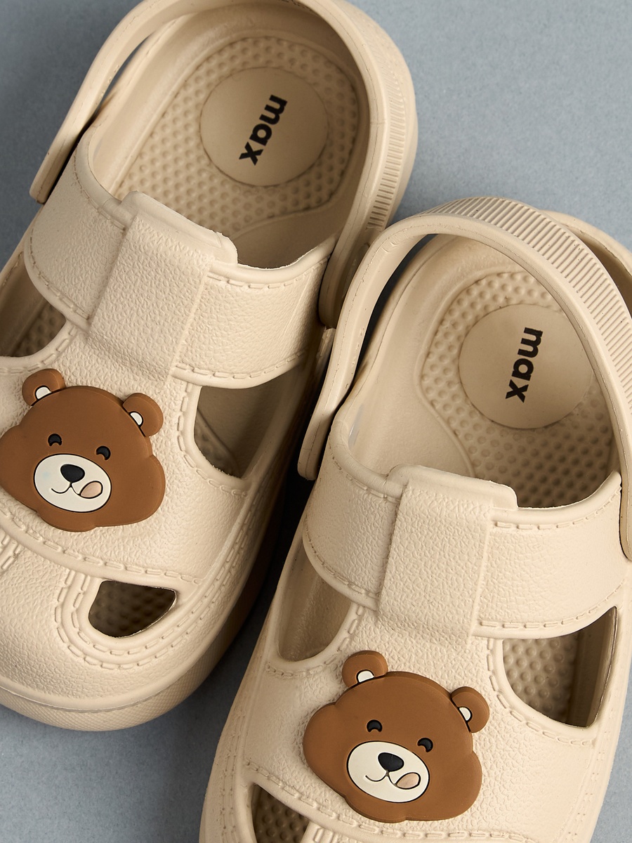 Bear Applique Clogs with Backstrap