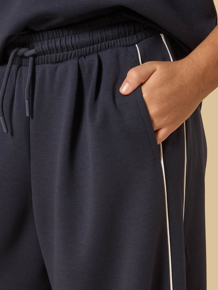 Piping Accent Wide Leg Pants