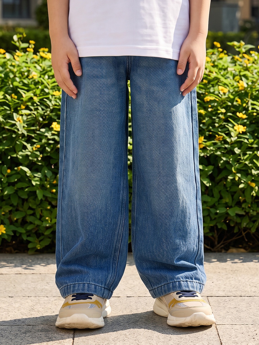 Wide Leg Pull-On Jeans