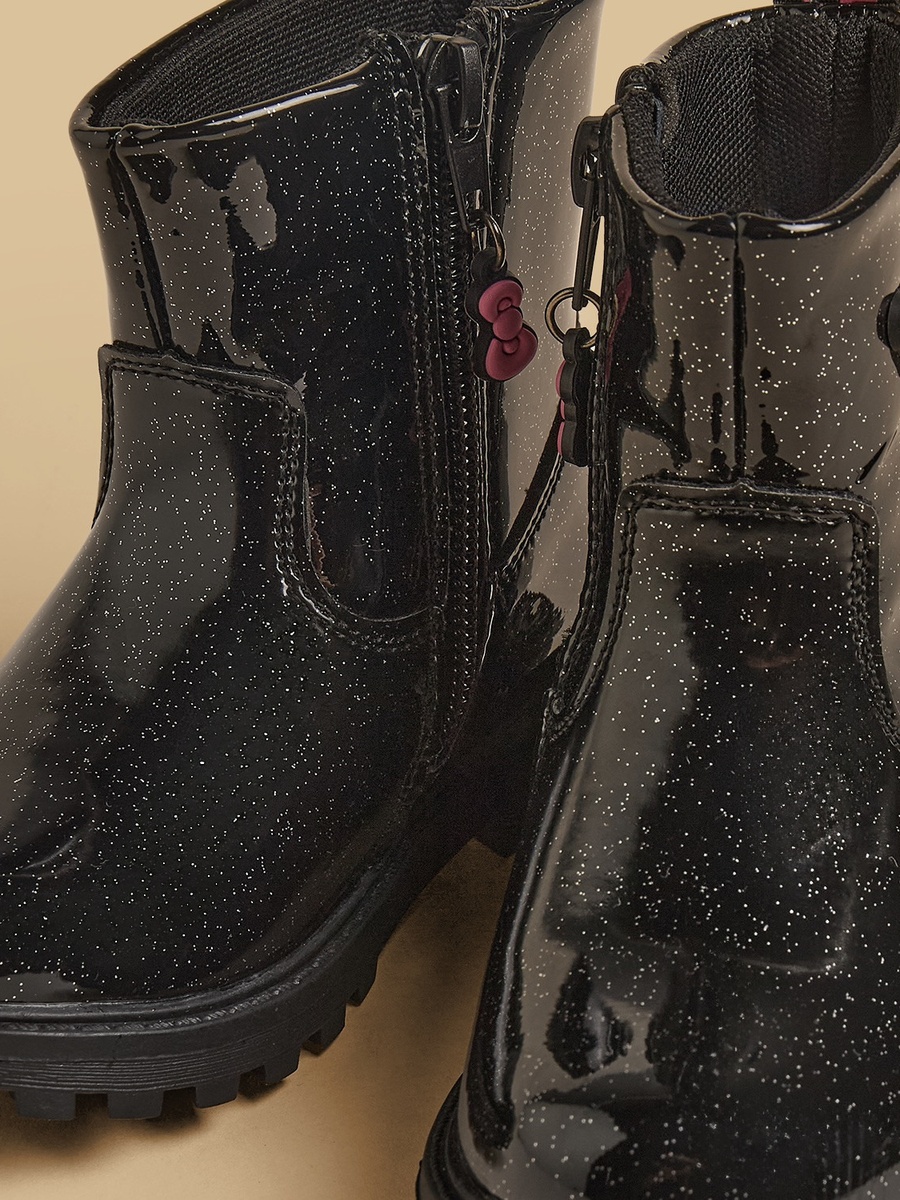 Hello Kitty and Friends Applique Boots