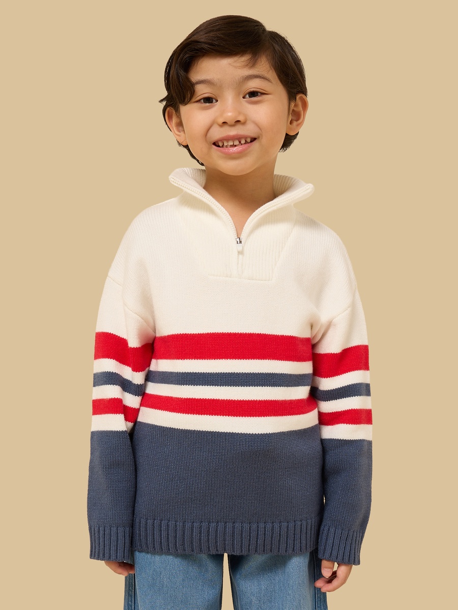 كنزة مقلمة بنصف سحاب