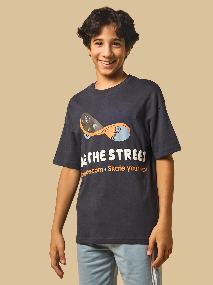 Skateboard Print T-Shirt and Shorts Set