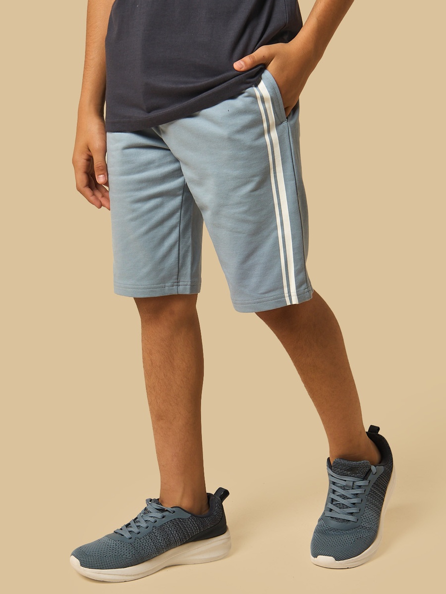 Skateboard Print T-Shirt and Shorts Set