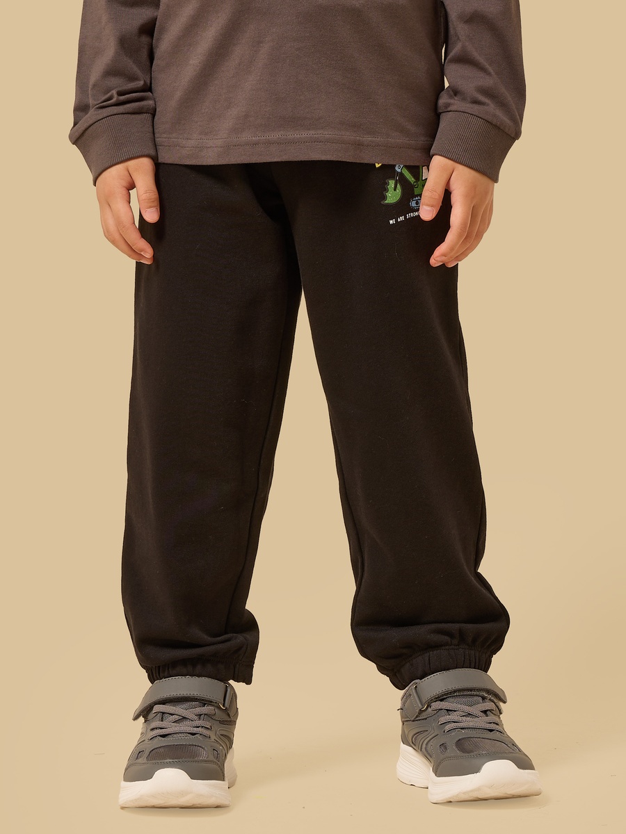 Graphic Print T-Shirt with Joggers