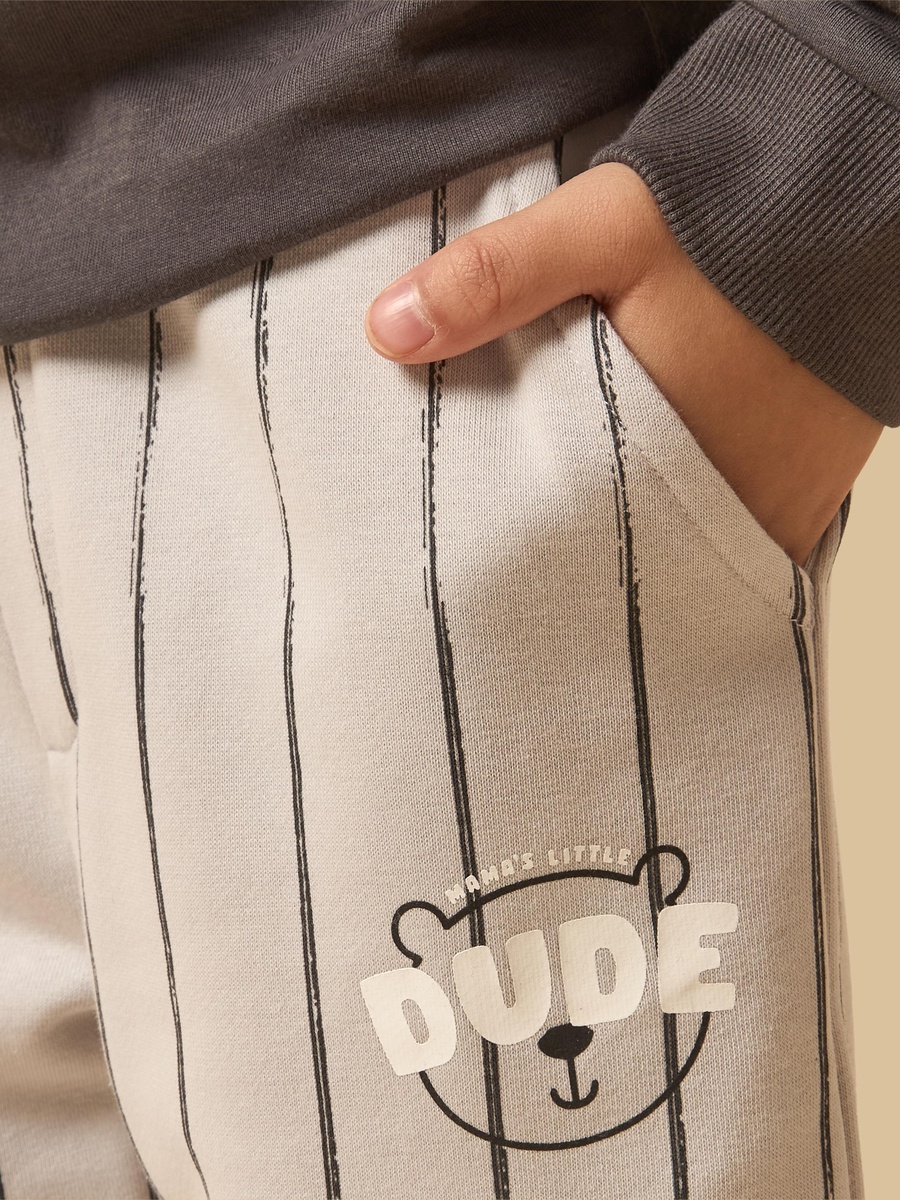 Bear Print T-Shirt and Joggers Set