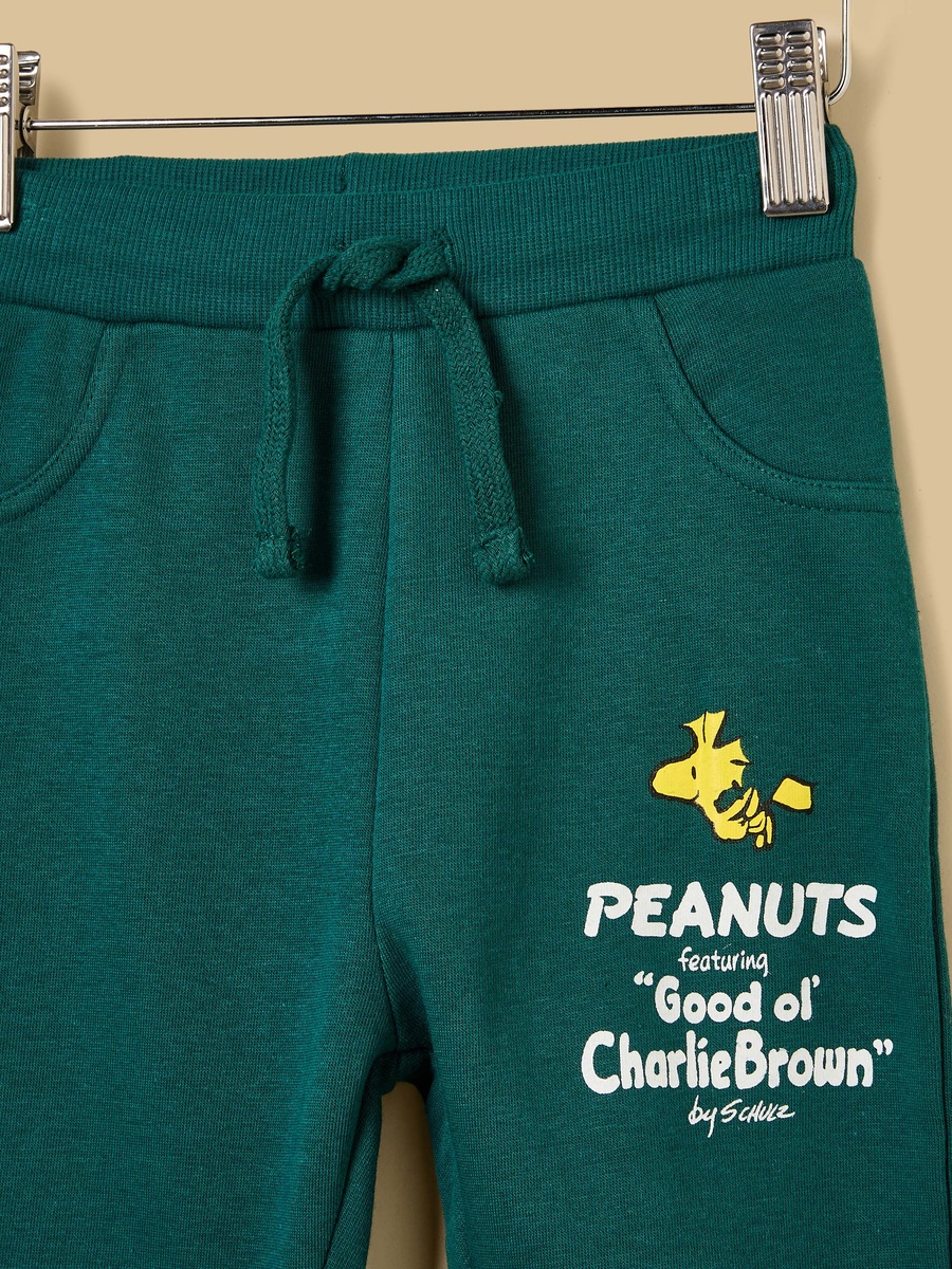 Snoopy Accent Sweatshirt and Joggers Set