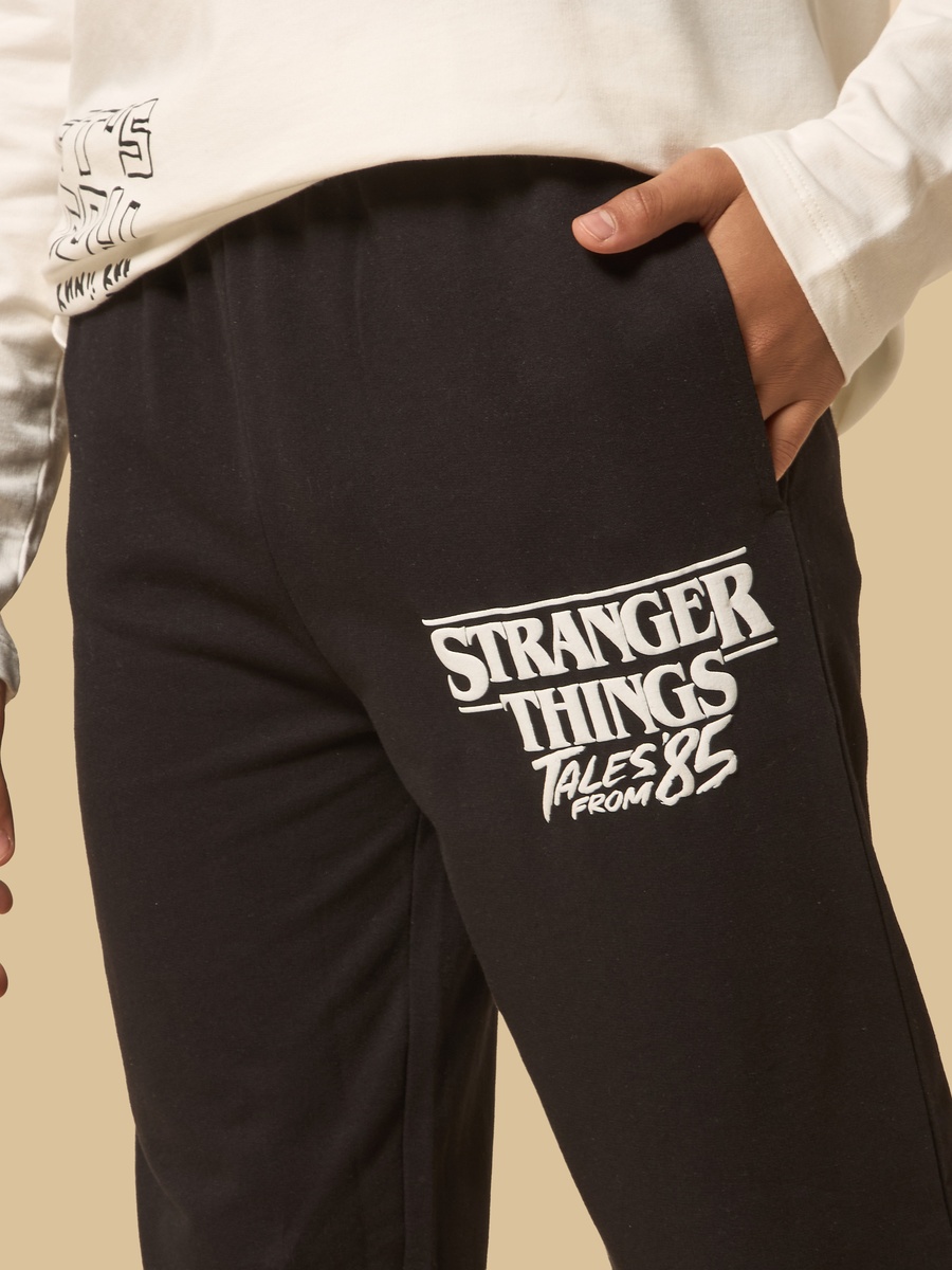 Stranger Things Print Cotton Pyjama Set