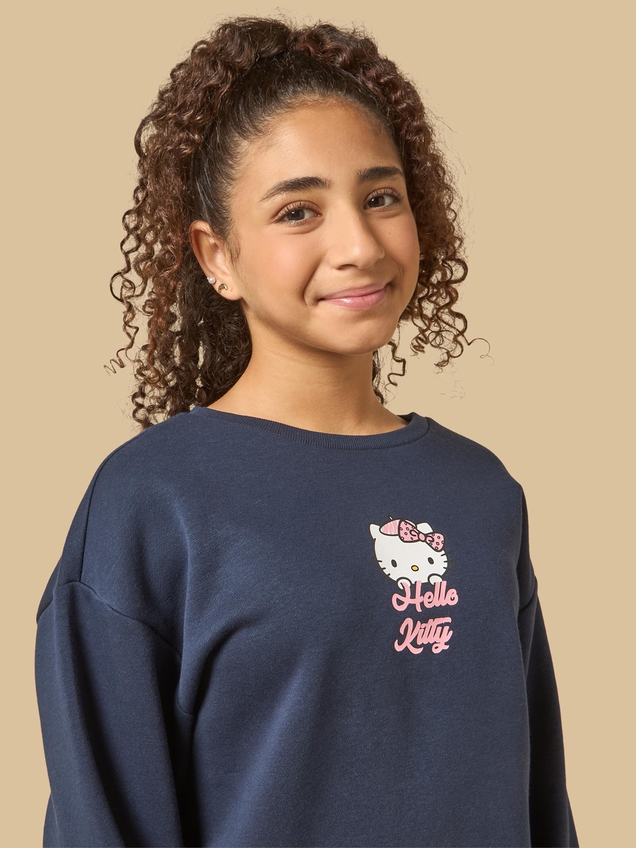 Hello Kitty Print Oversized Sweatshirt