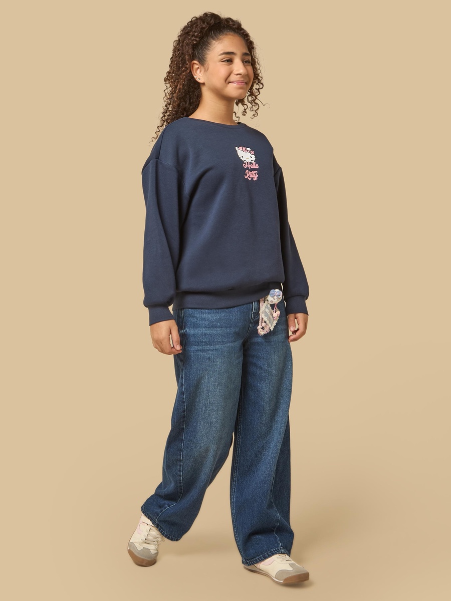 Hello Kitty Print Oversized Sweatshirt