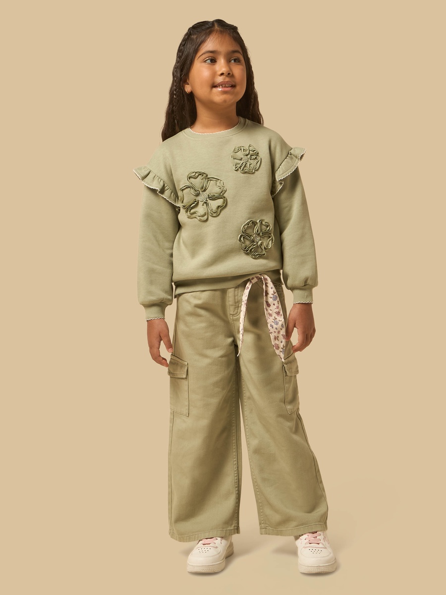 Floral Applique Sweatshirt