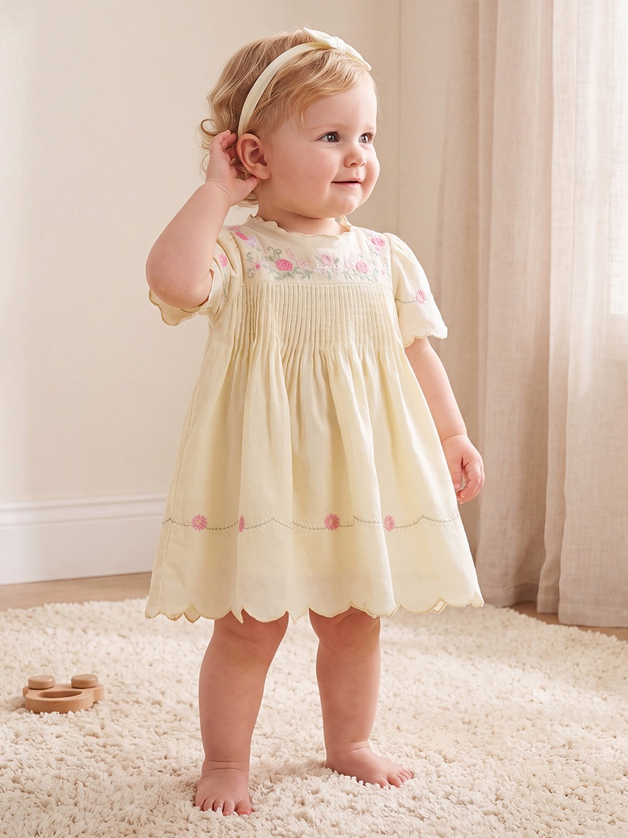 Round Neck Short Sleeves Knee Length Dress and Headband with Floral Embroidery