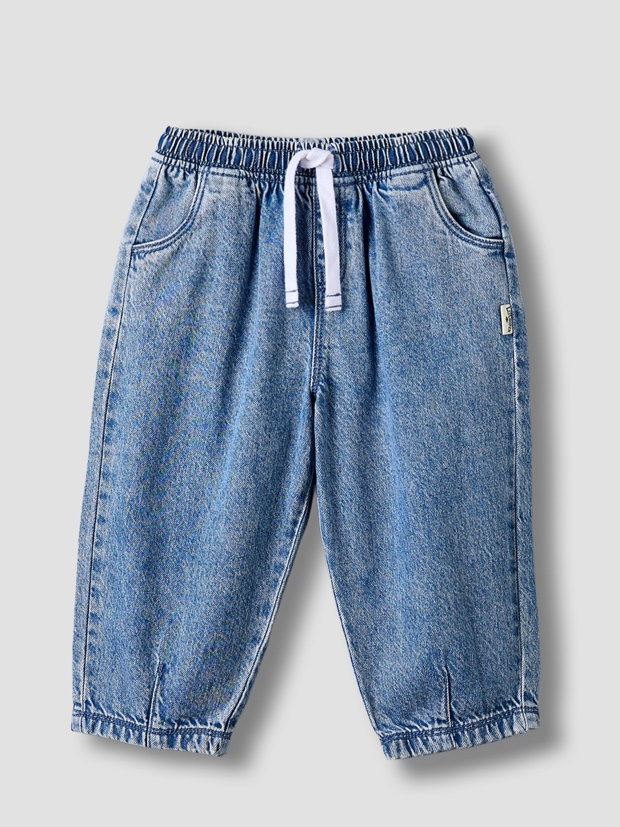 Mid-Rise Wide Leg Jeans with Pockets