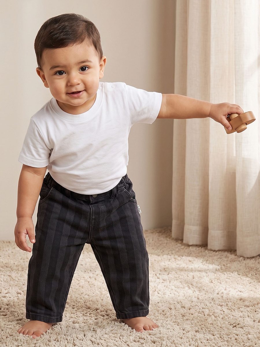Jeans with Stripes