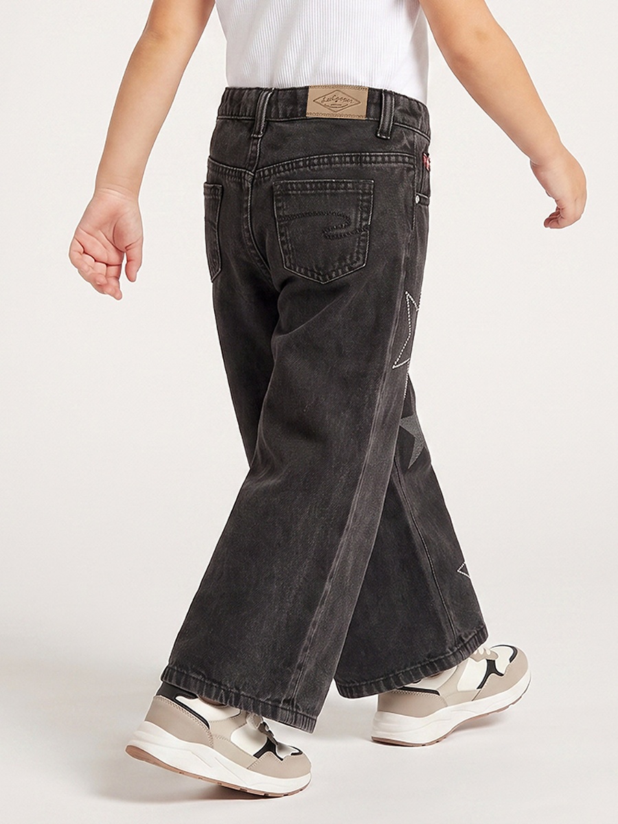Mid-Rise Wide Leg Jeans with Star Print