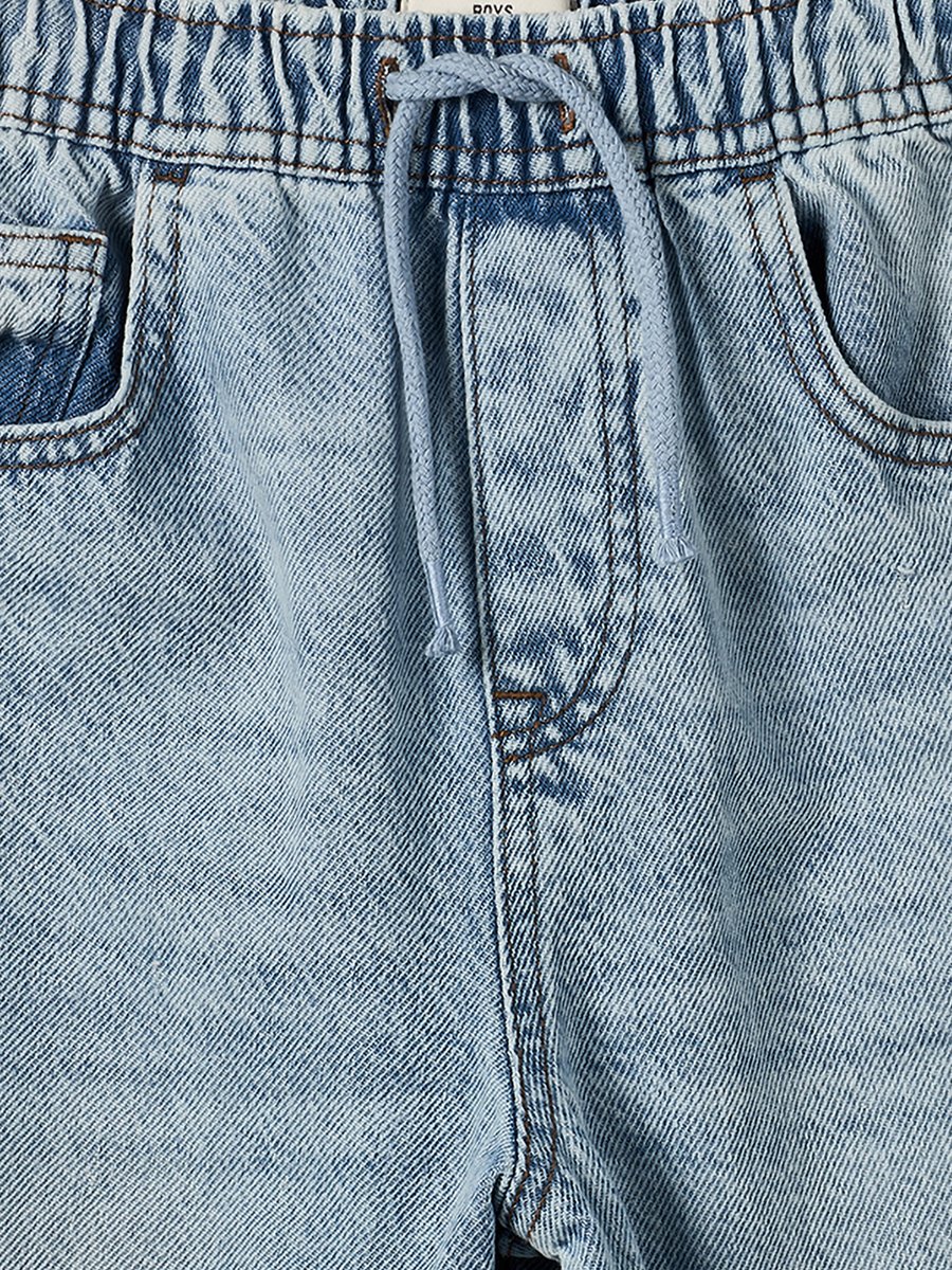 Jeans with Pockets