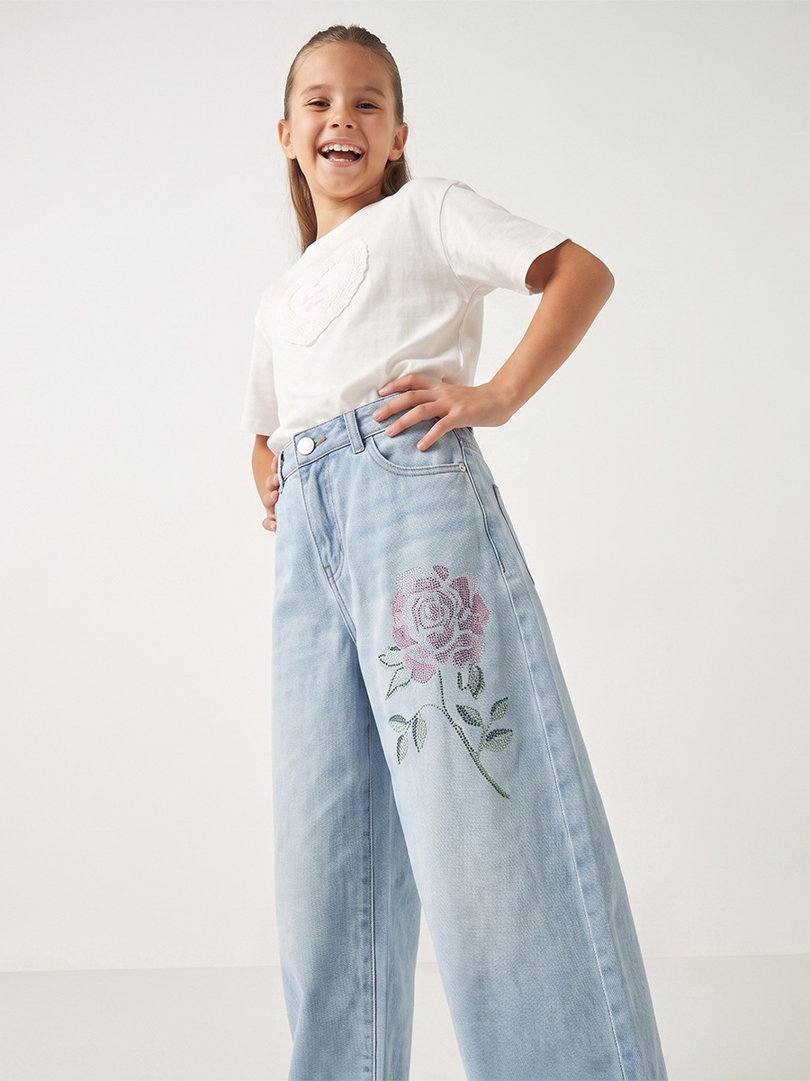 Washed Loose Fit Jeans with Floral Embellishment